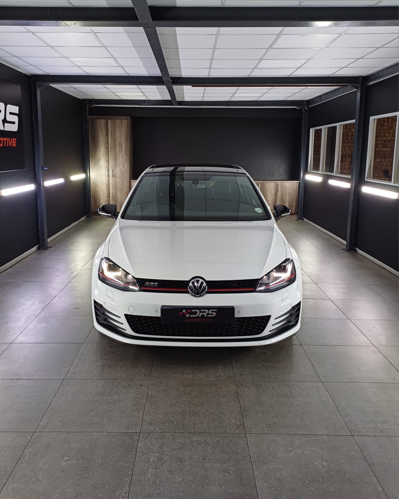 2016 Volkswagen Golf GTi Auto