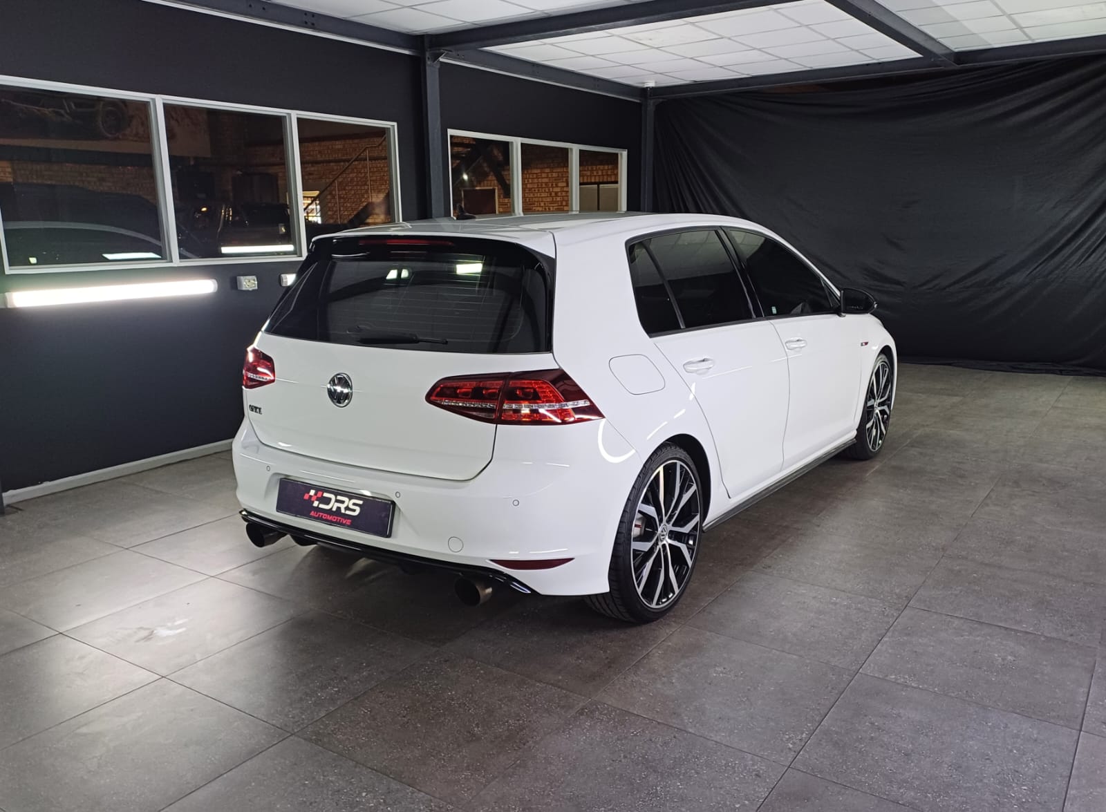 2016 Volkswagen Golf GTi Auto