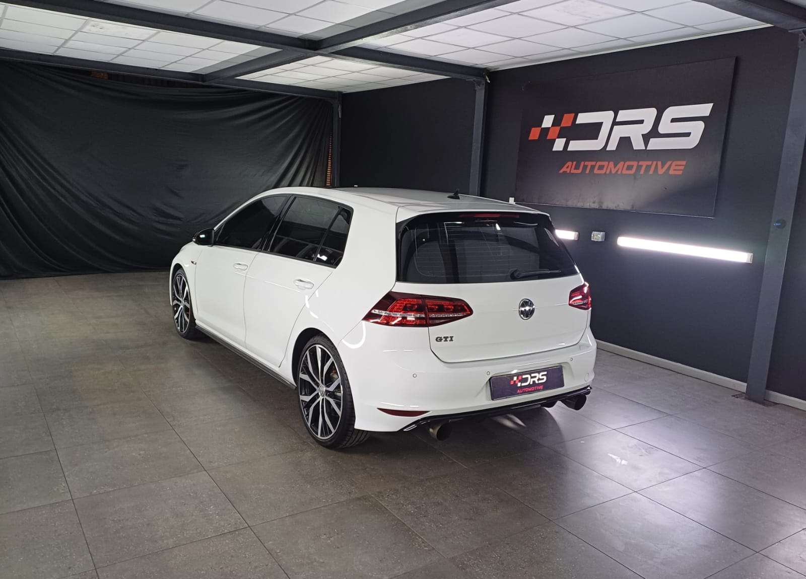 2016 Volkswagen Golf GTi Auto