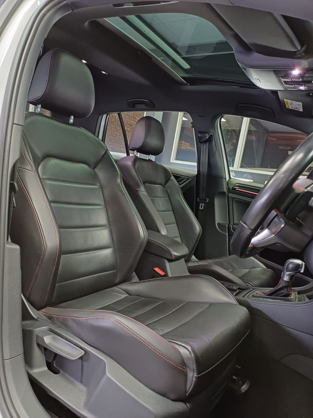 2016 Volkswagen Golf GTi Auto