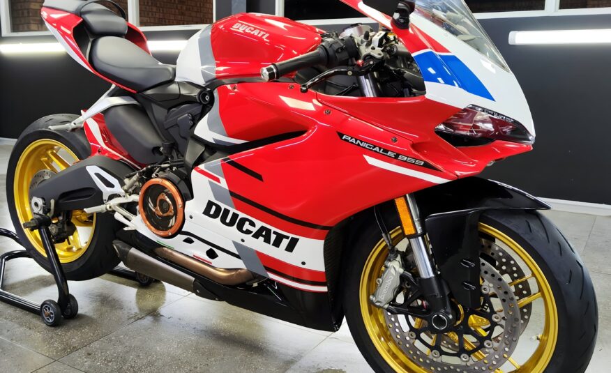 2017 Ducati 959 V2