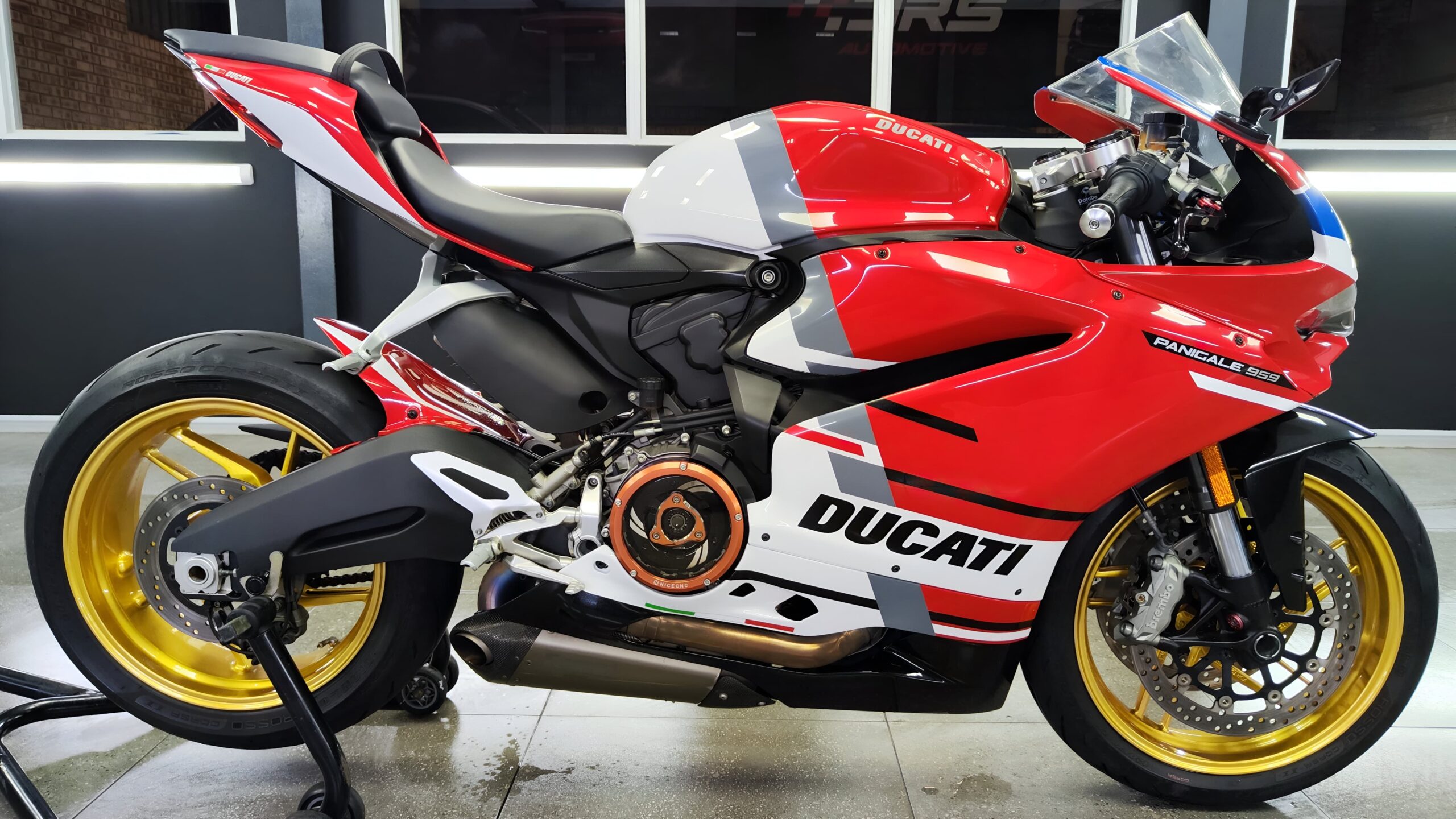 2017 Ducati 959 V2