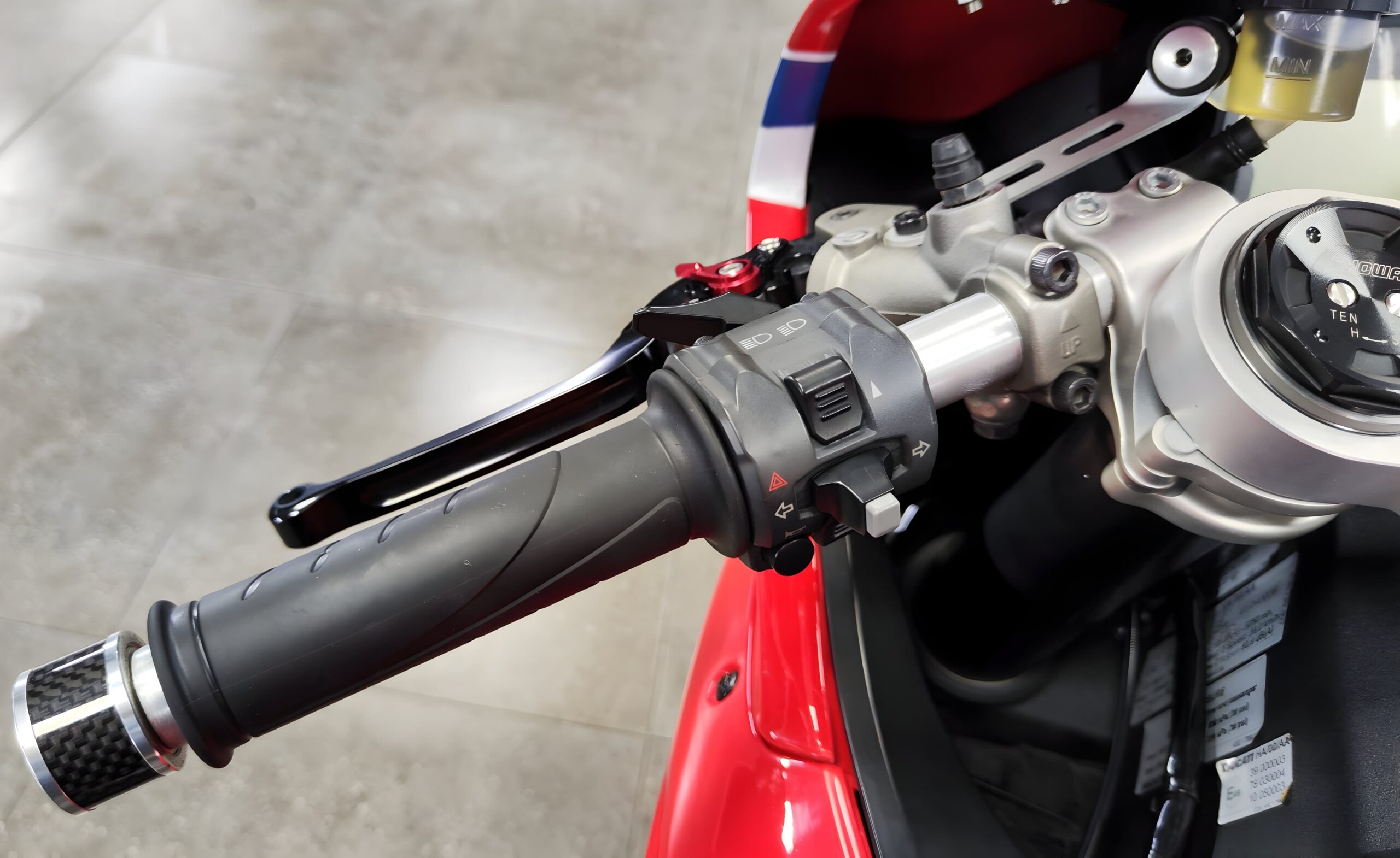 2017 Ducati 959 V2