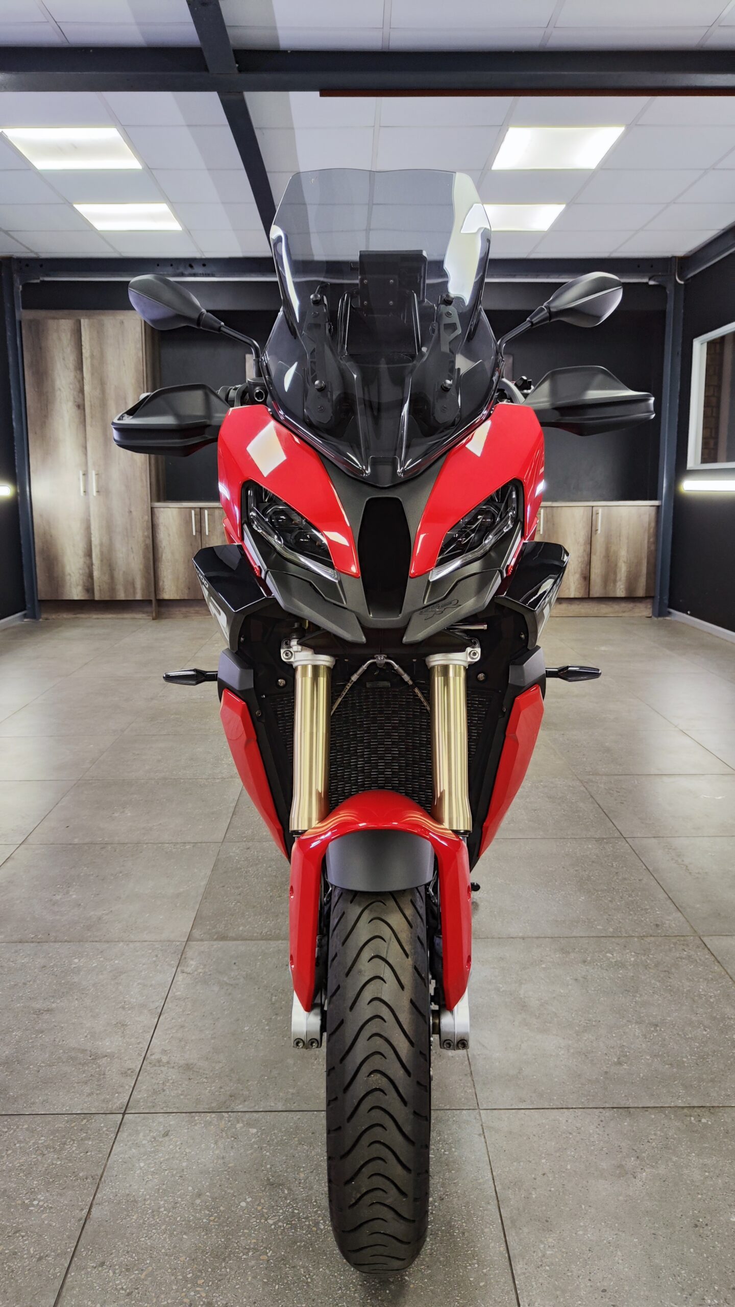 2023 BMW S1000XR