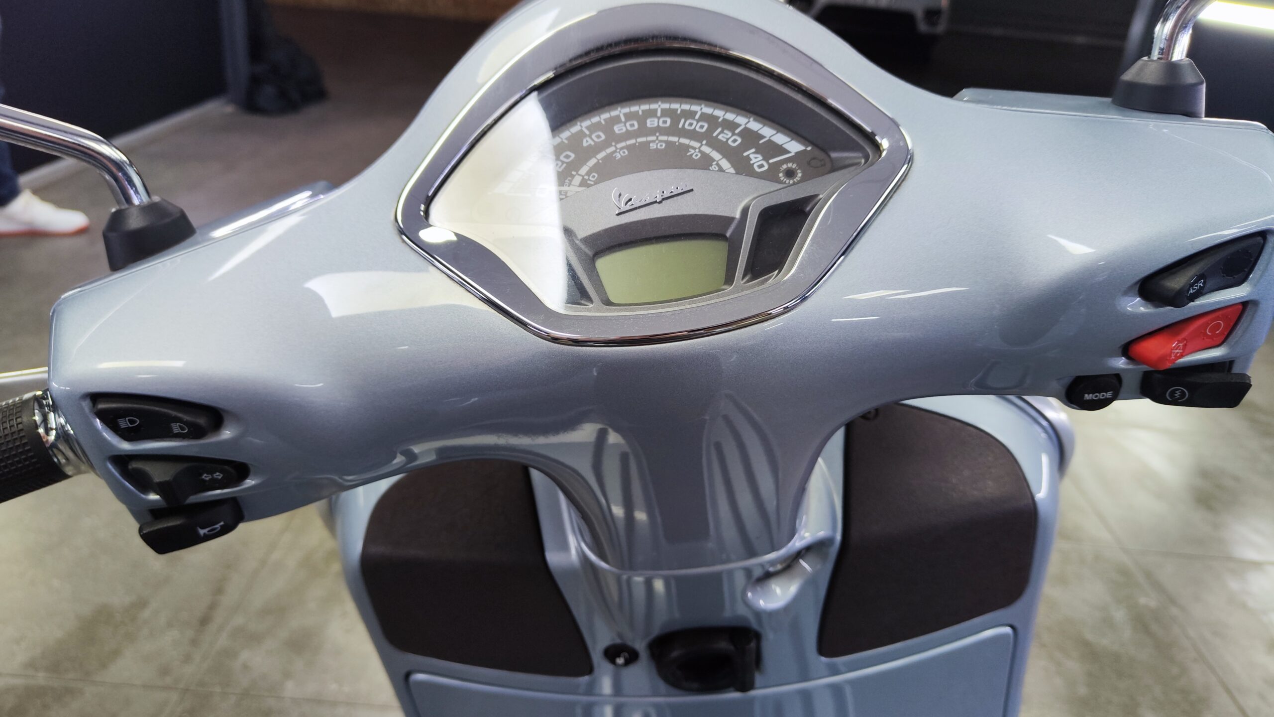 2022 Vespa 300 GTS HPE