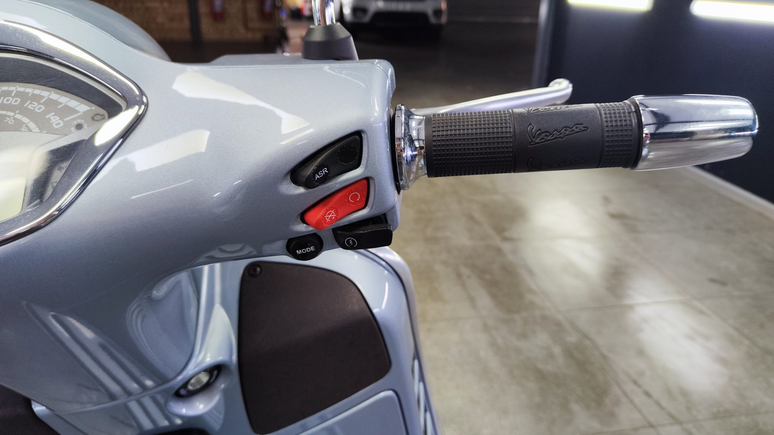 2022 Vespa 300 GTS HPE