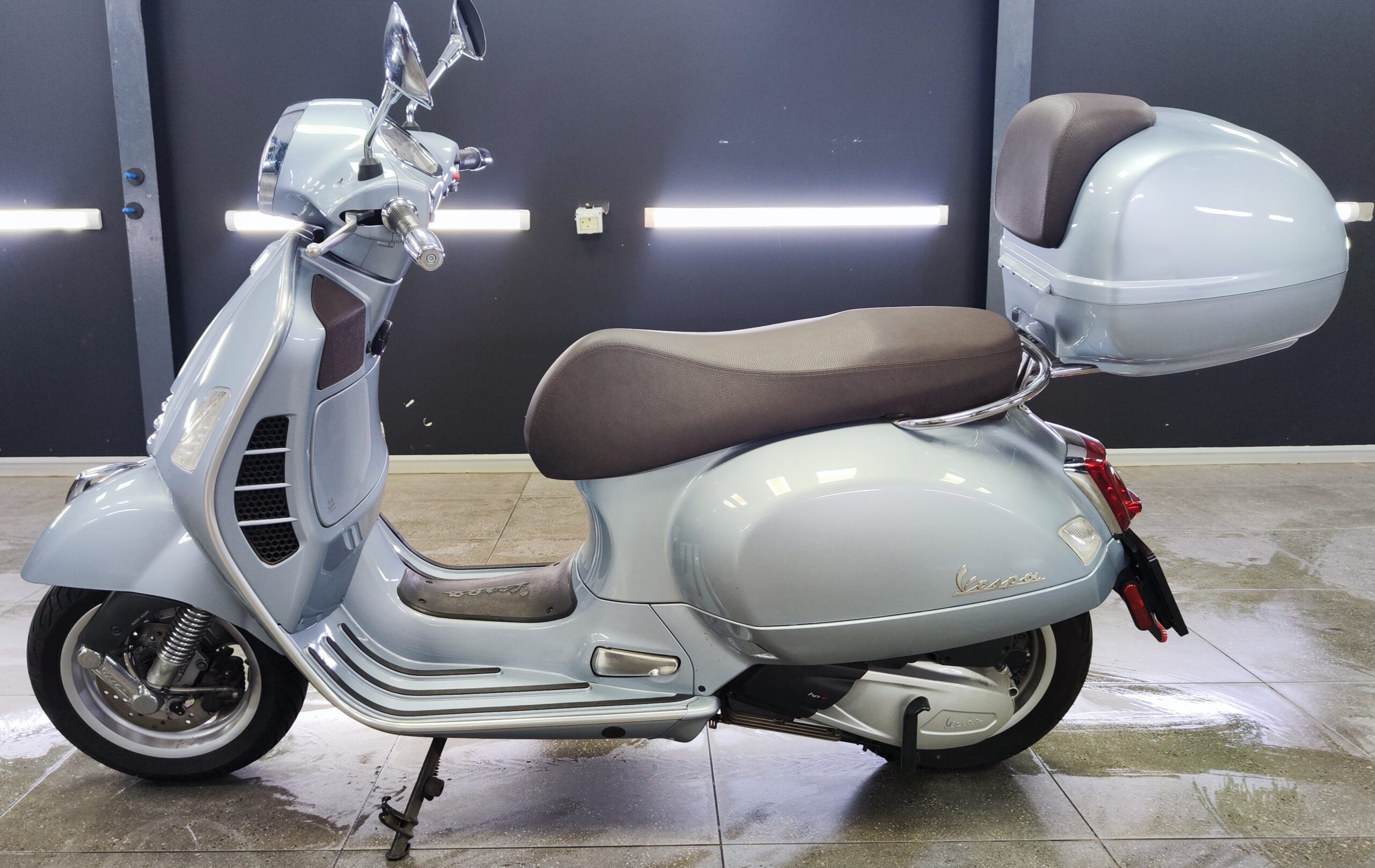 2022 Vespa 300 GTS HPE