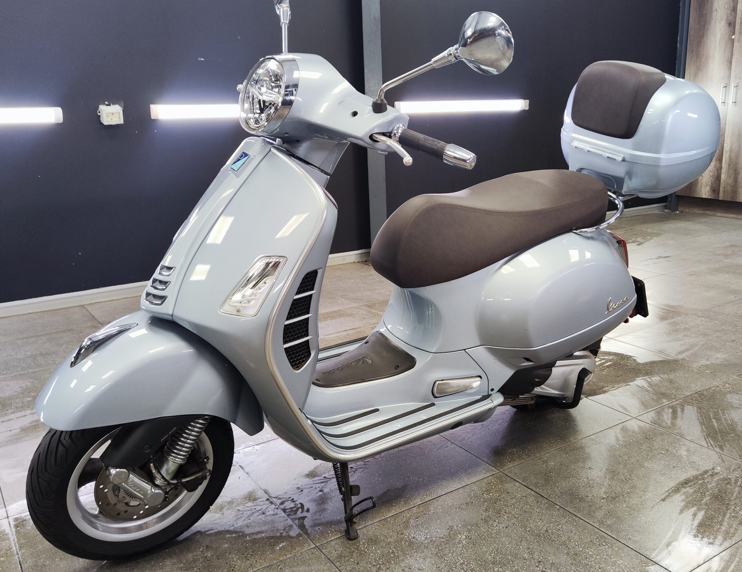 2022 Vespa 300 GTS HPE