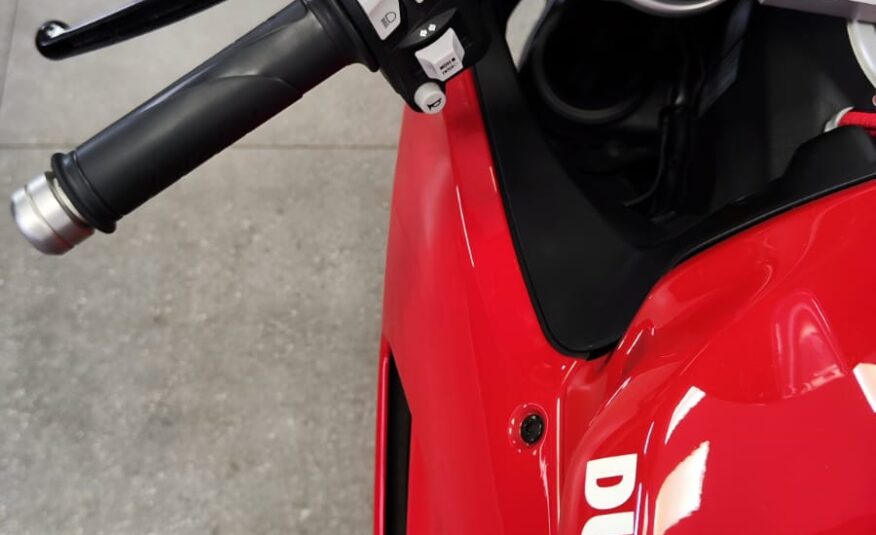 2022 Ducati Panigale V2