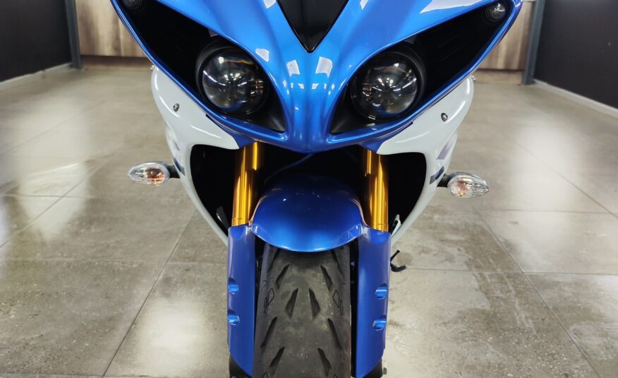 2013 Yamaha R1 Big Bang